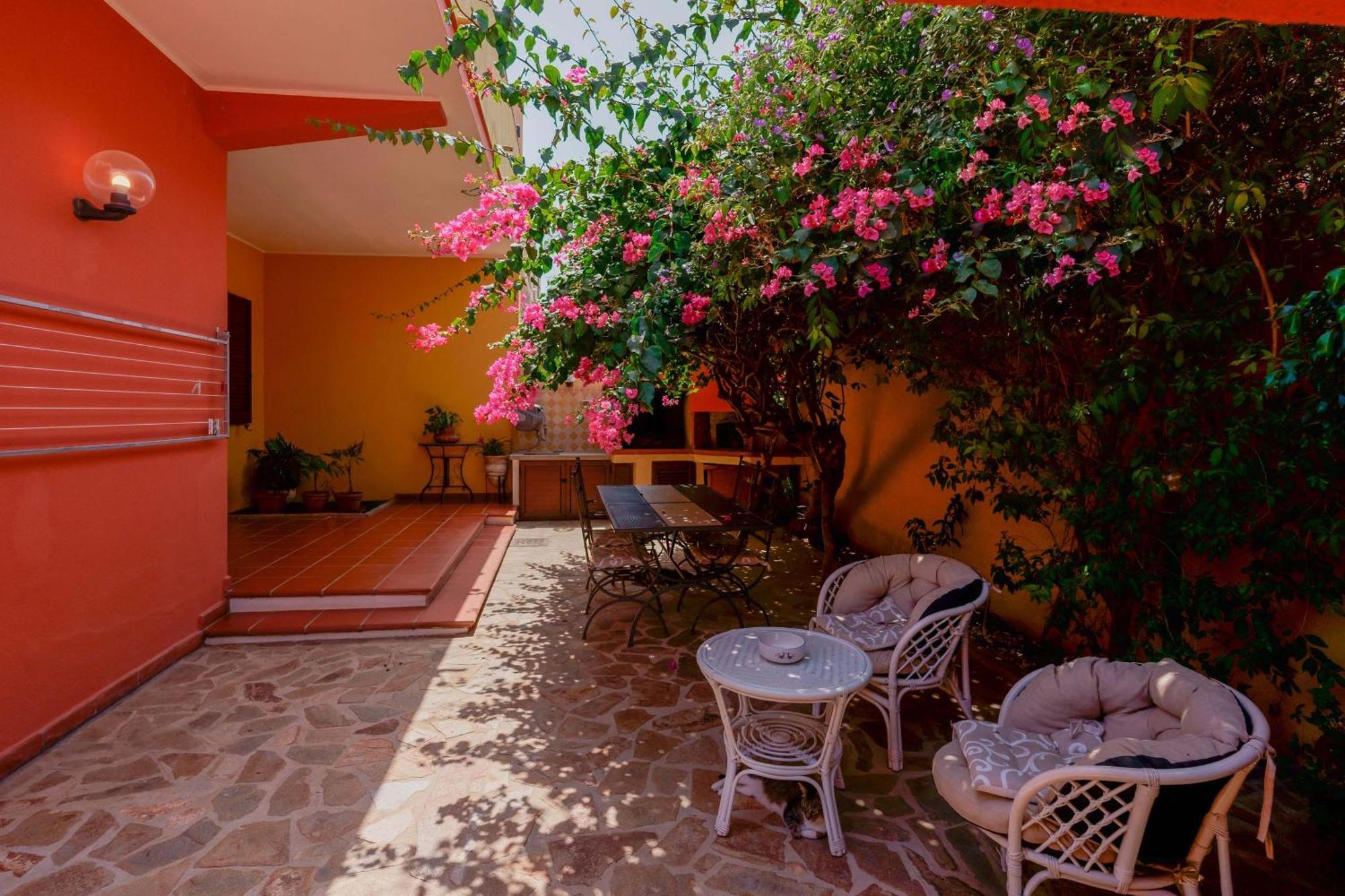 B&B Il Piccolo Giardino Villasimius Εξωτερικό φωτογραφία