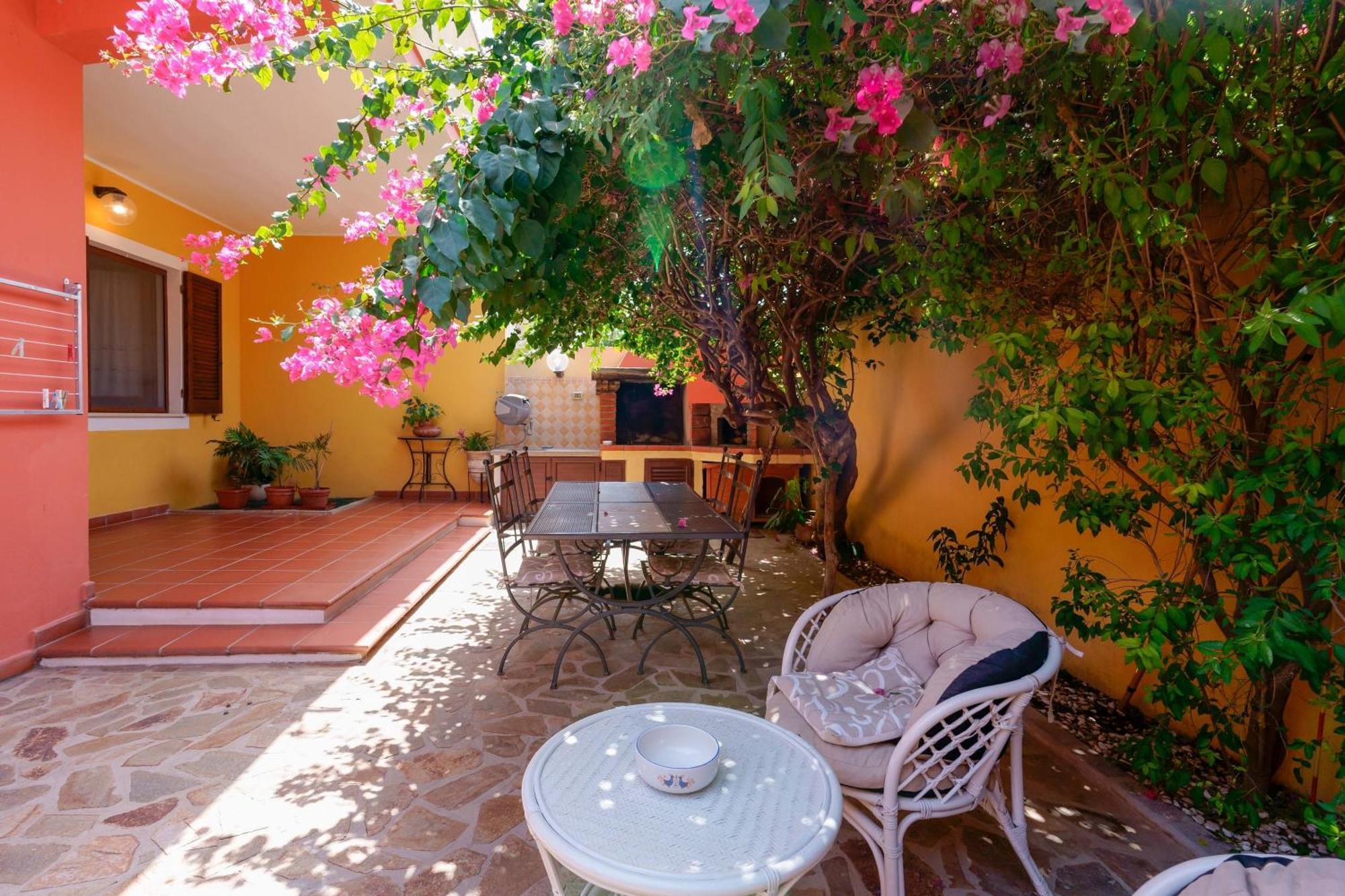 B&B Il Piccolo Giardino Villasimius Εξωτερικό φωτογραφία